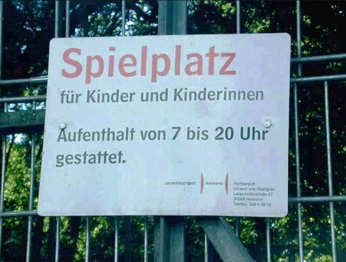 Spielplatzschild gendergerecht